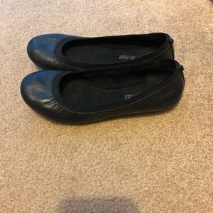 Bandolino Black Ballet Flats size 5.5